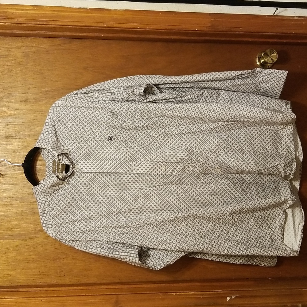 Ariat xlt long sleeve buttin up